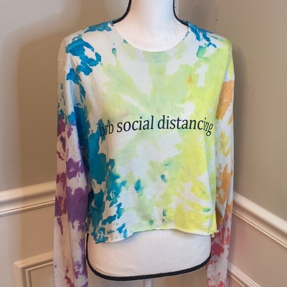 Tie Dye Crop Top size Large brb Social Distancing - Picture 1 of 6